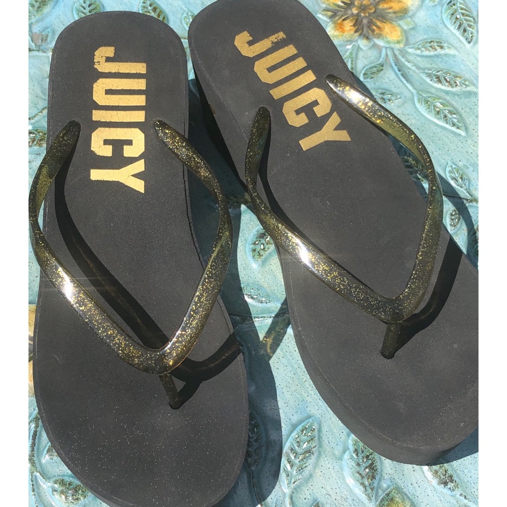 Juicy Couture Slippers - Picture 6 of 12
